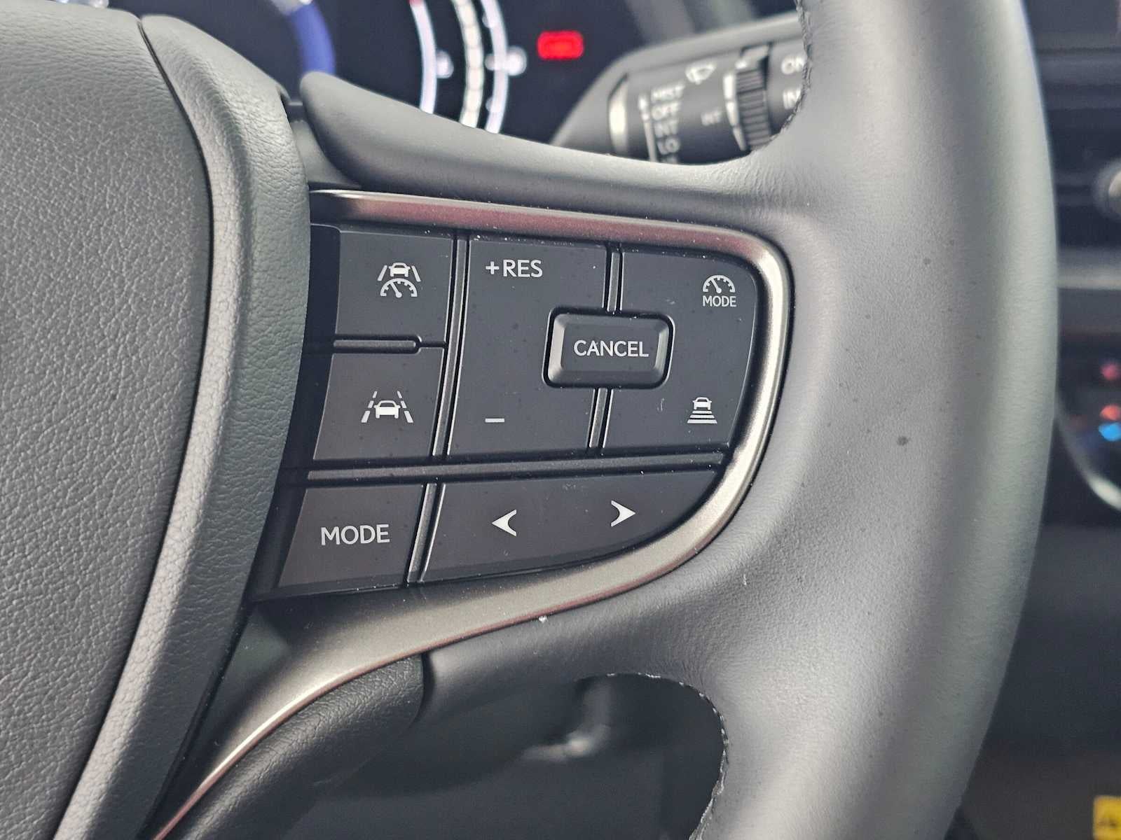 2025 Lexus UX 300h UX 300h