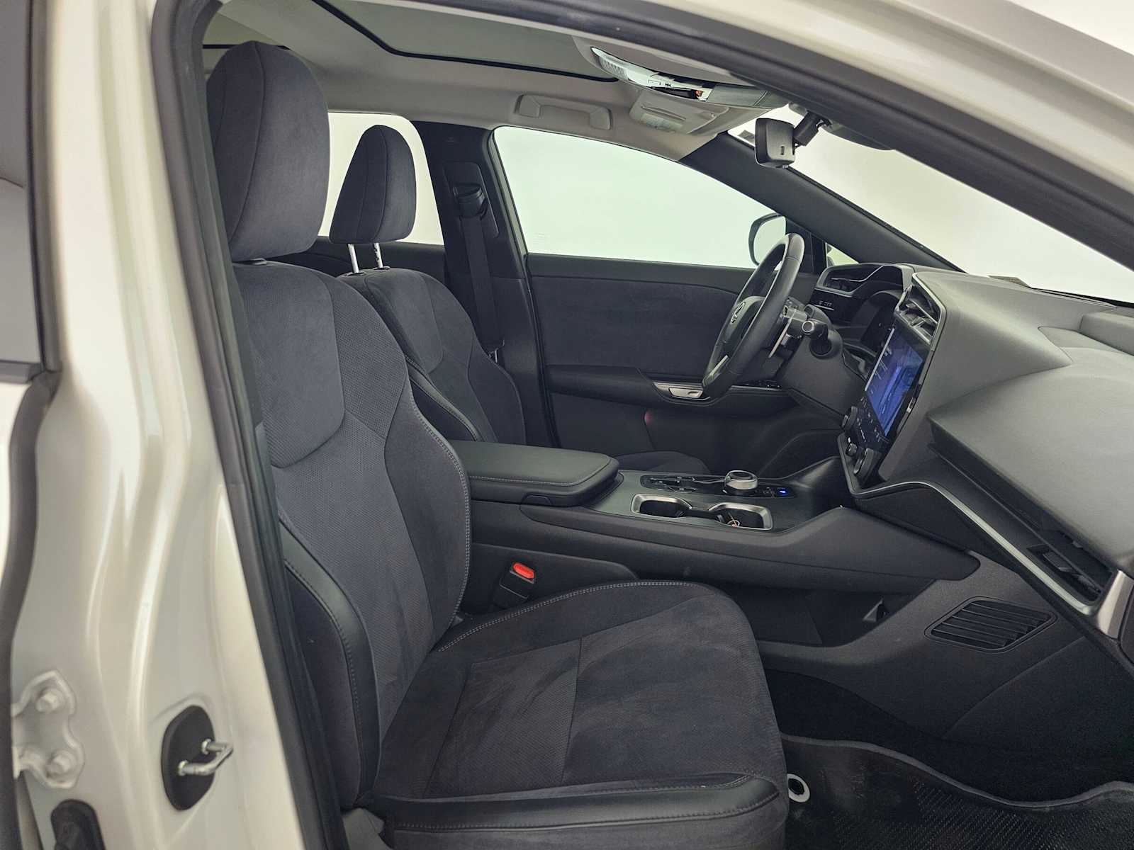 2023 Lexus RZ 450e Luxury