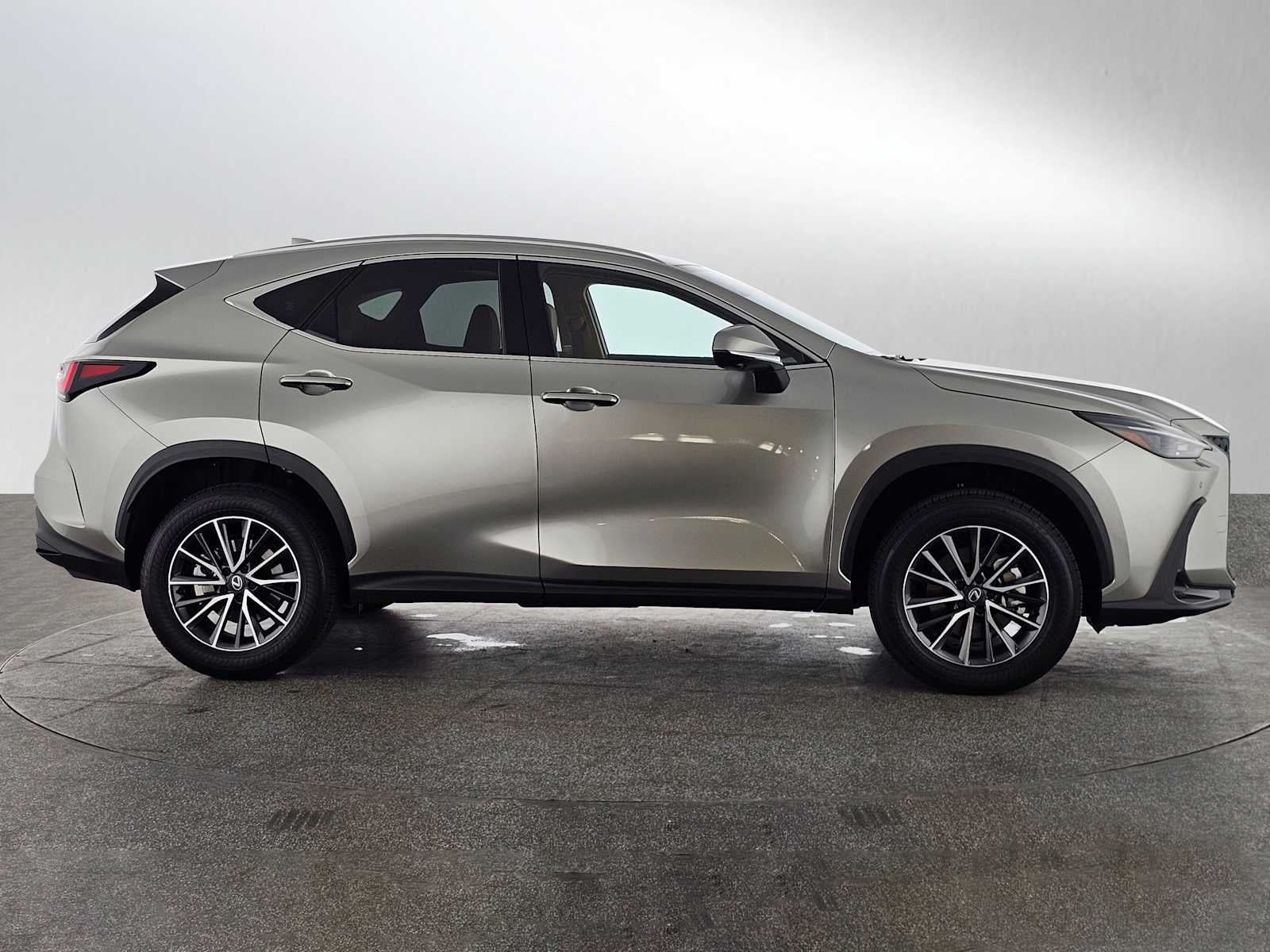 2026 Lexus NX 350h Premium