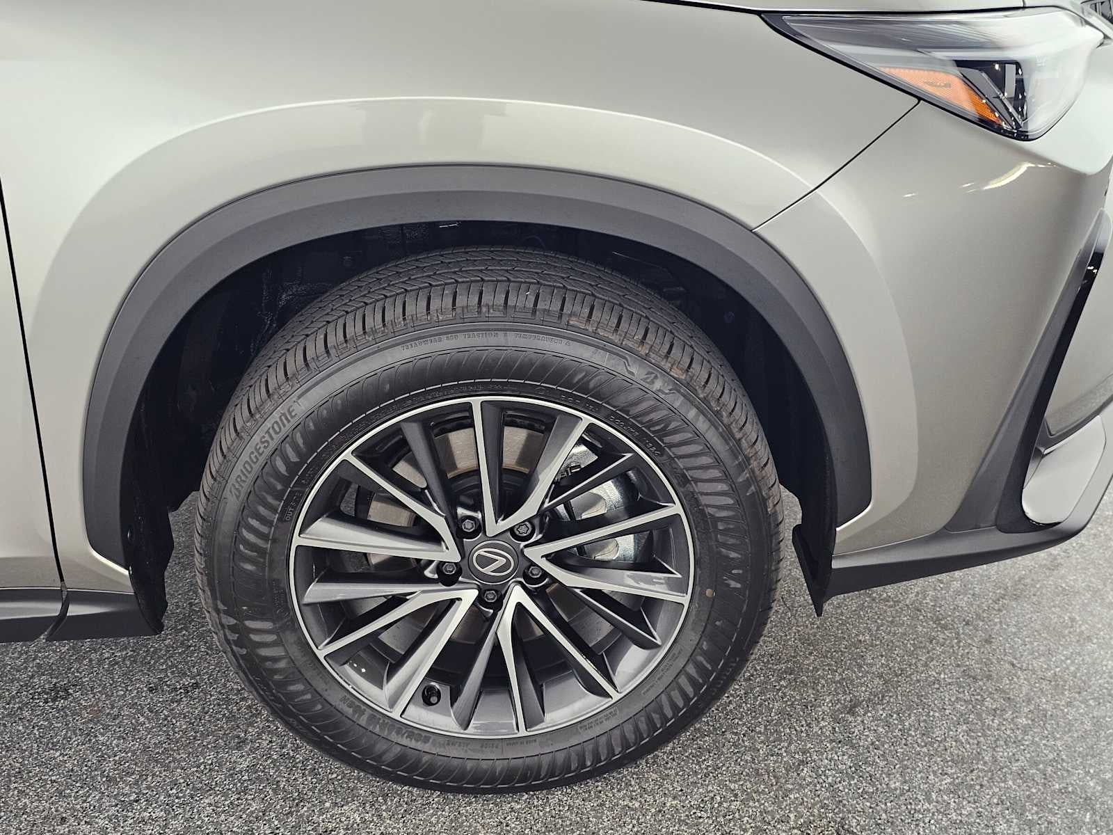 2026 Lexus NX 450h+ Premium