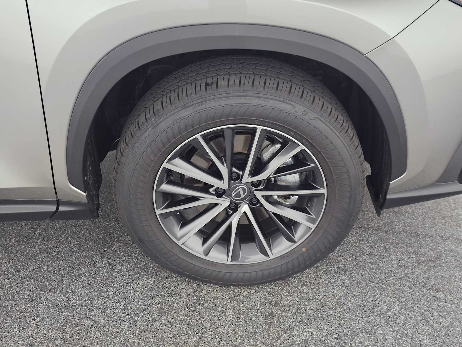 2026 Lexus NX 450h+ Premium