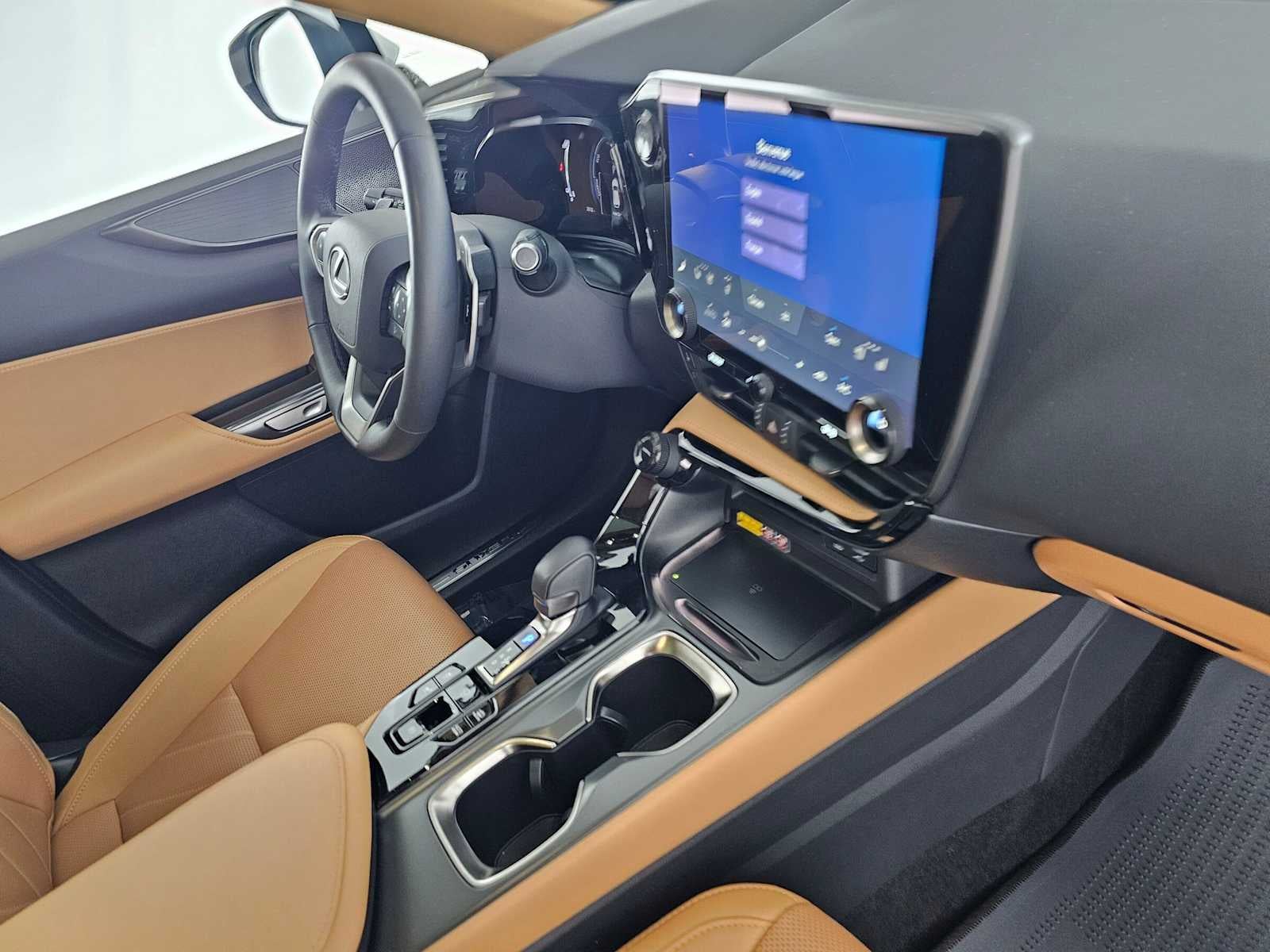 2026 Lexus NX 450h+ Luxury