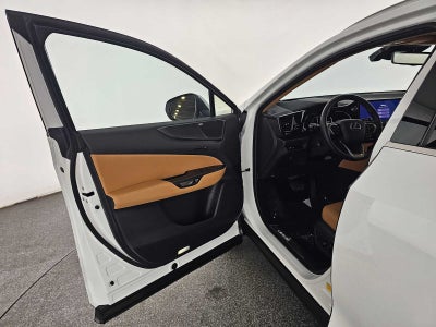 2026 Lexus NX 450h+ Luxury