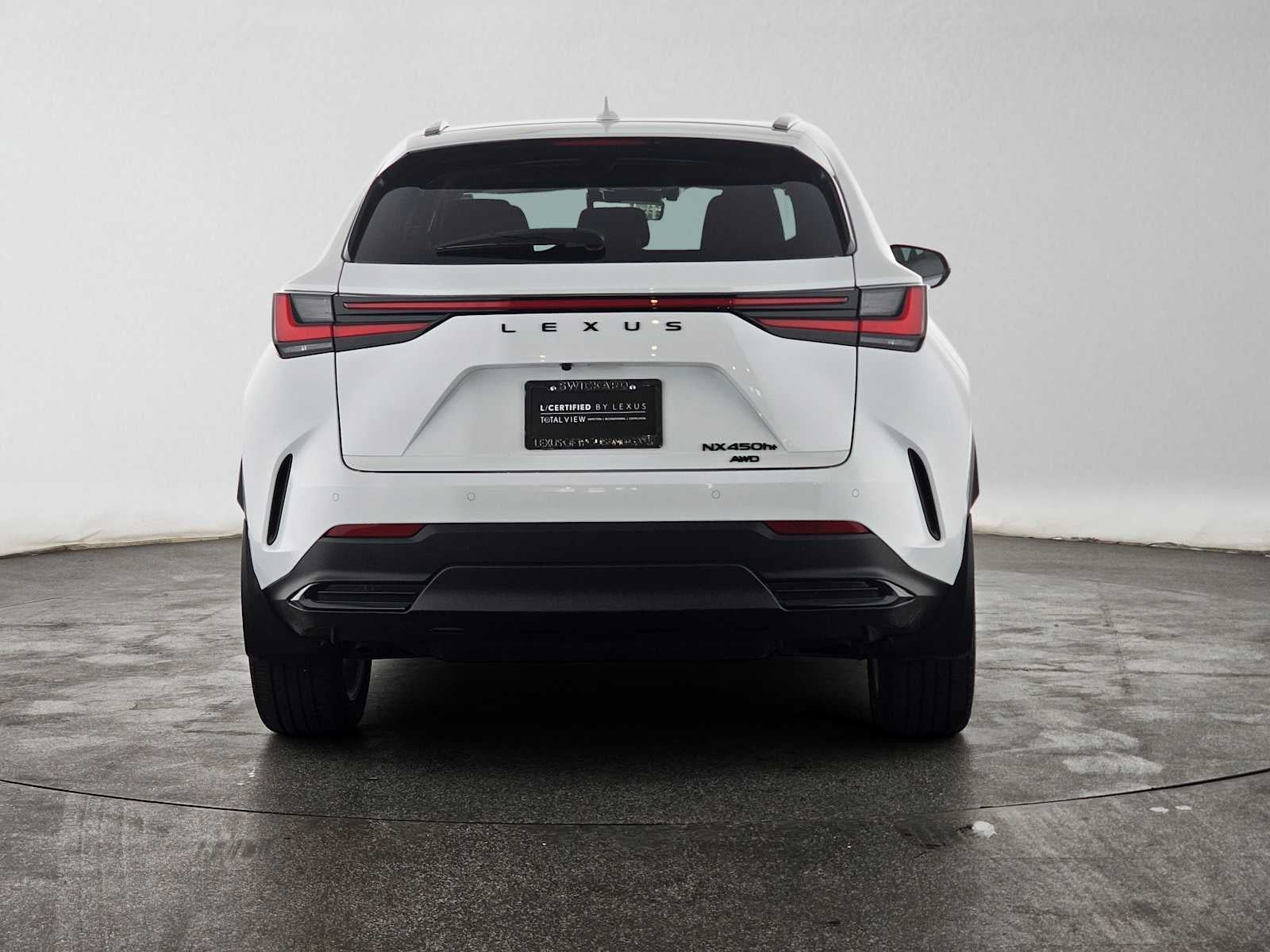 2026 Lexus NX 450h+ Luxury