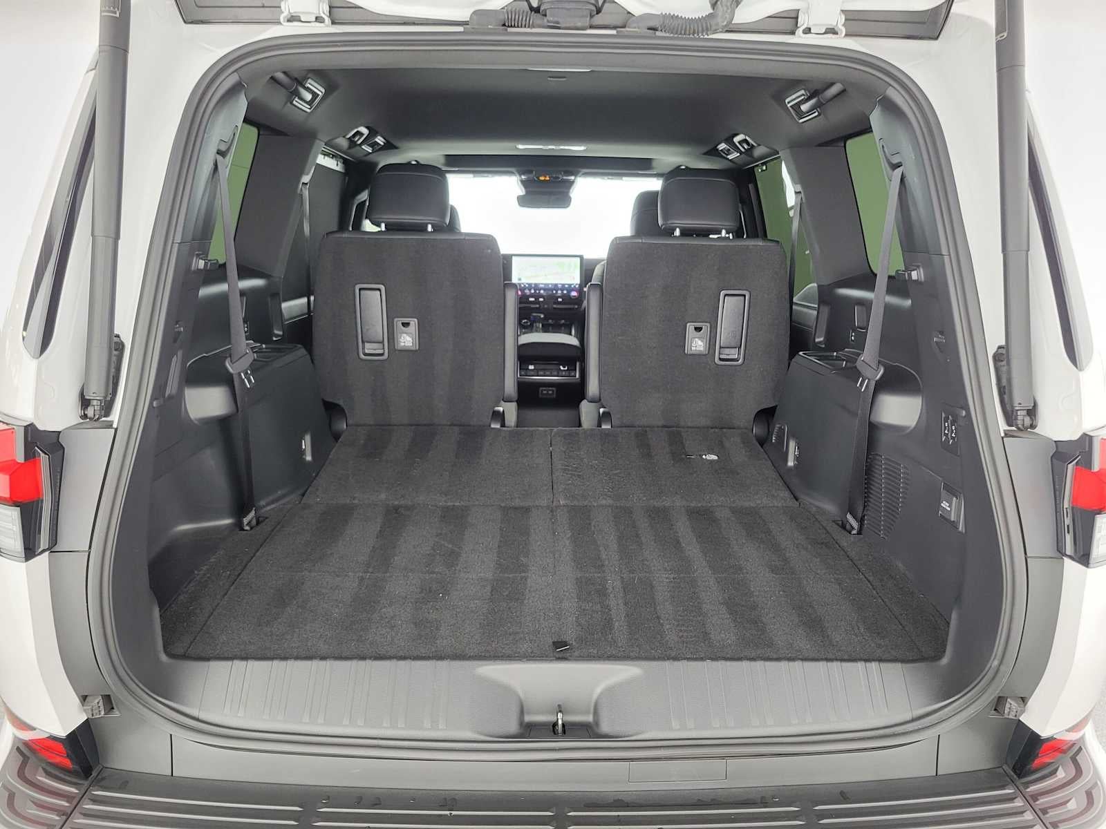 2024 Lexus GX Luxury - Photo 17