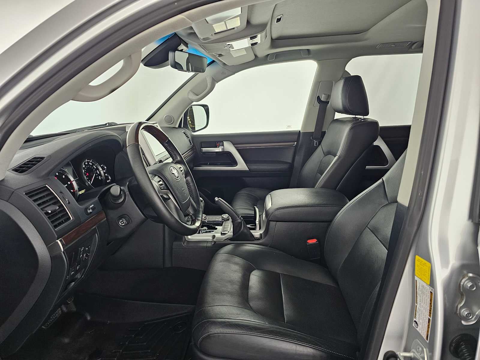 2019 Toyota Land Cruiser 4WD (Natl)