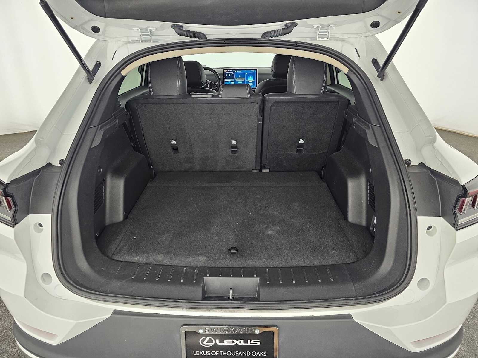 2023 VinFast VF 8 Eco
