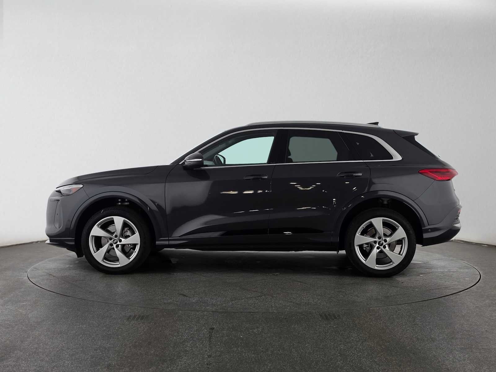 2025 Audi Q5 Premium Plus - Photo 6