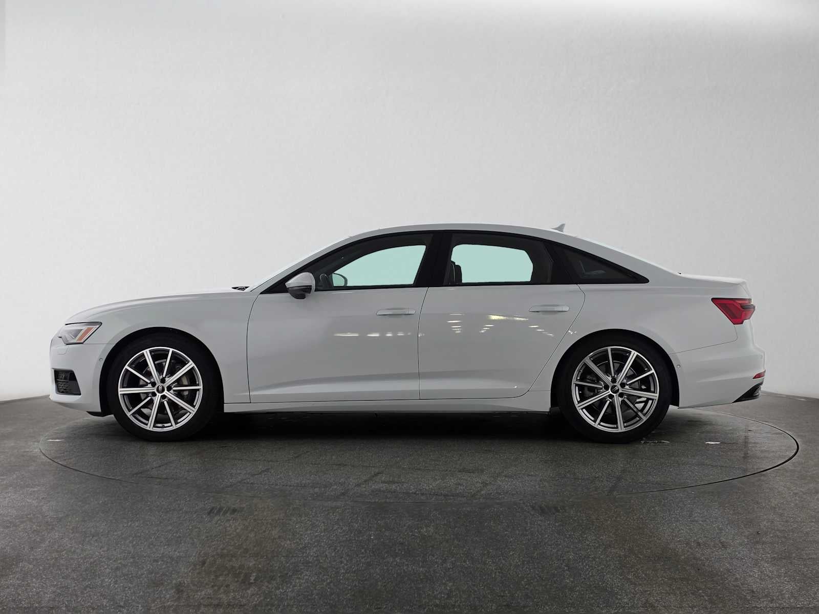 2025 Audi A6 Premium Plus - Photo 6