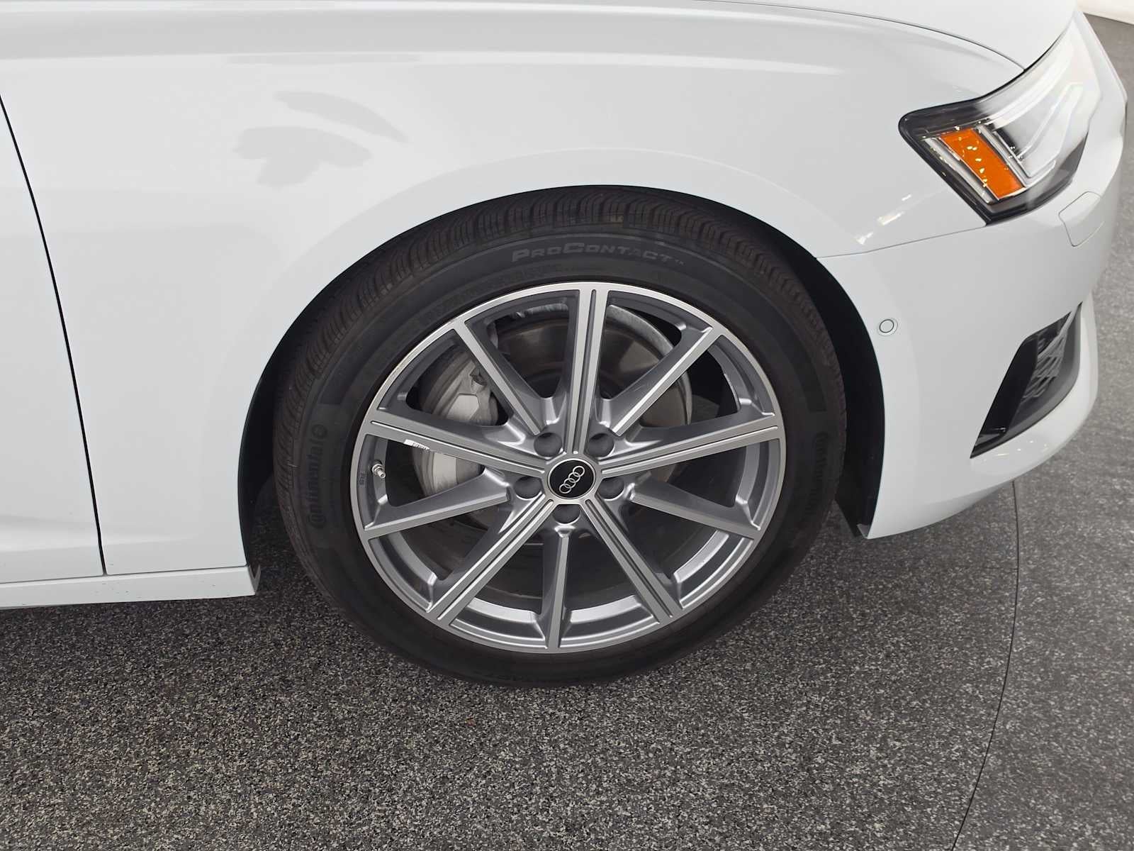 2025 Audi A6 Premium Plus - Photo 9