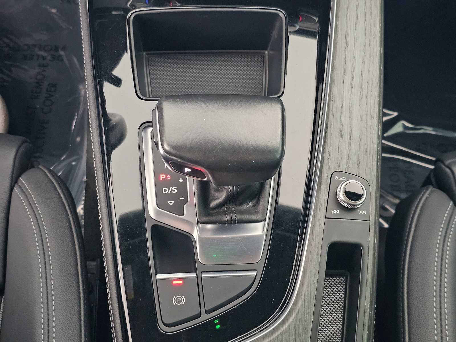 2021 Audi A4 Sedan S line Premium Plus