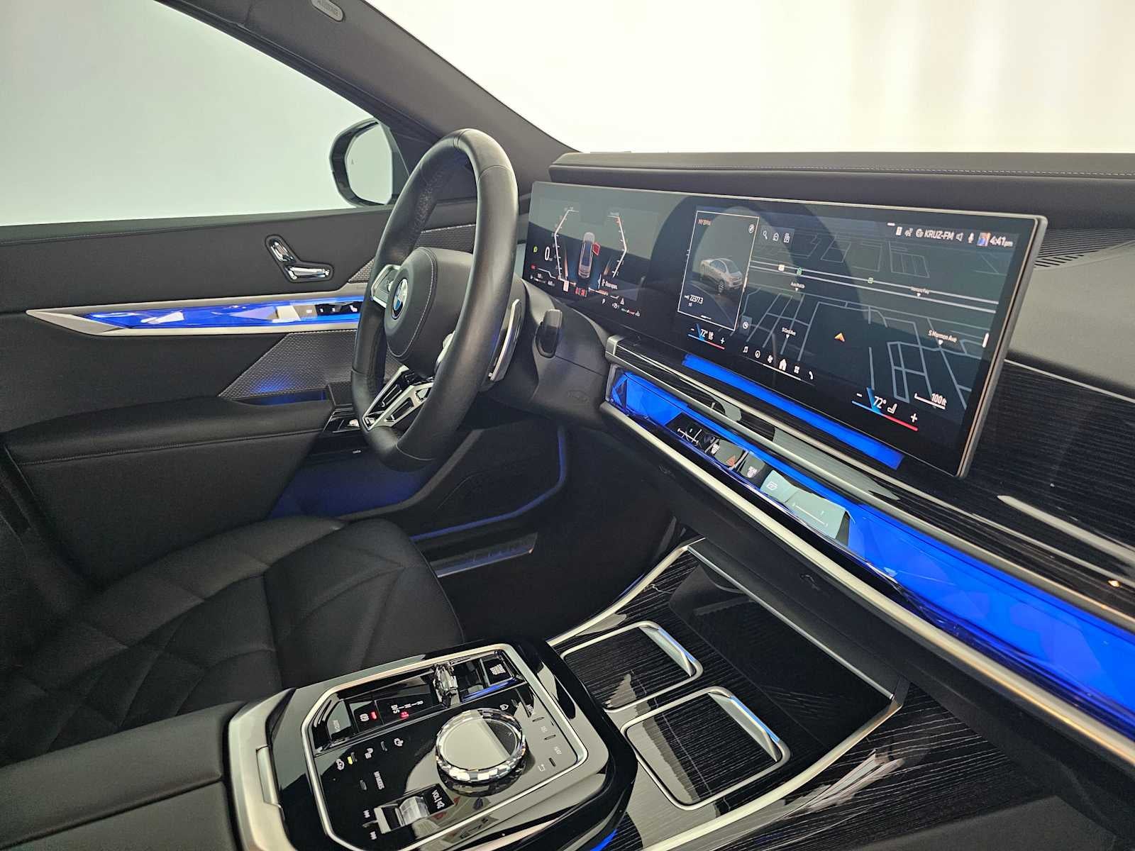 2023 BMW 740i 740i