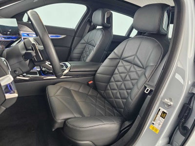 2023 BMW 740i 740i