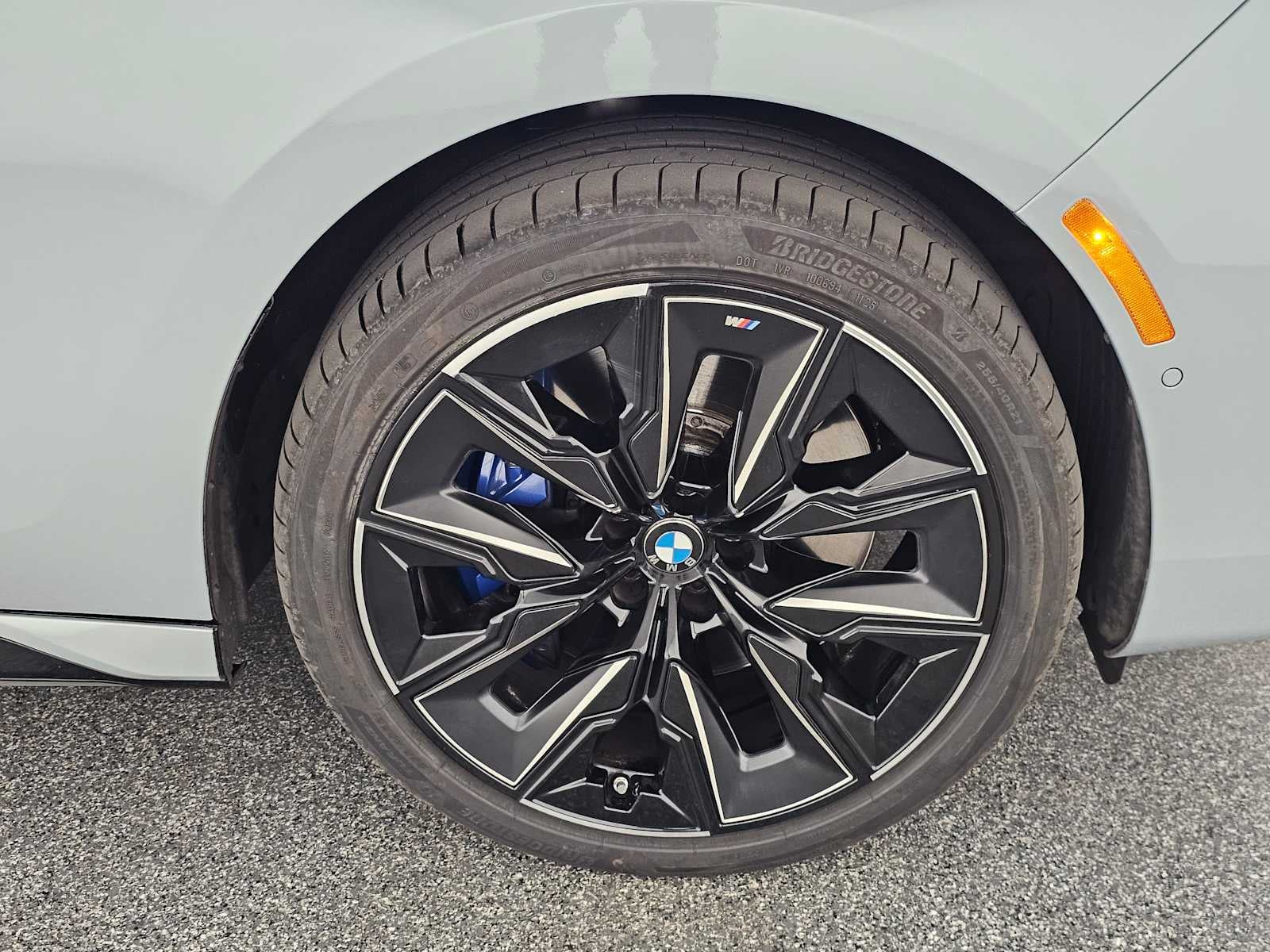 2023 BMW 740i 740i