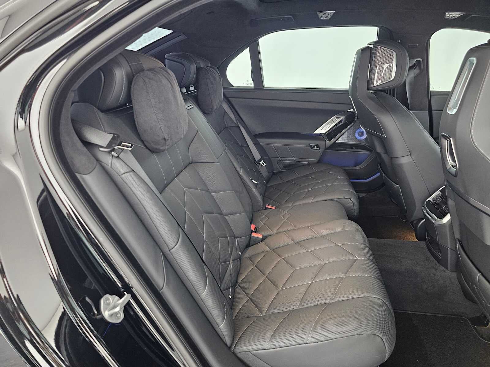 2025 BMW 760i xDrive 760i xDrive