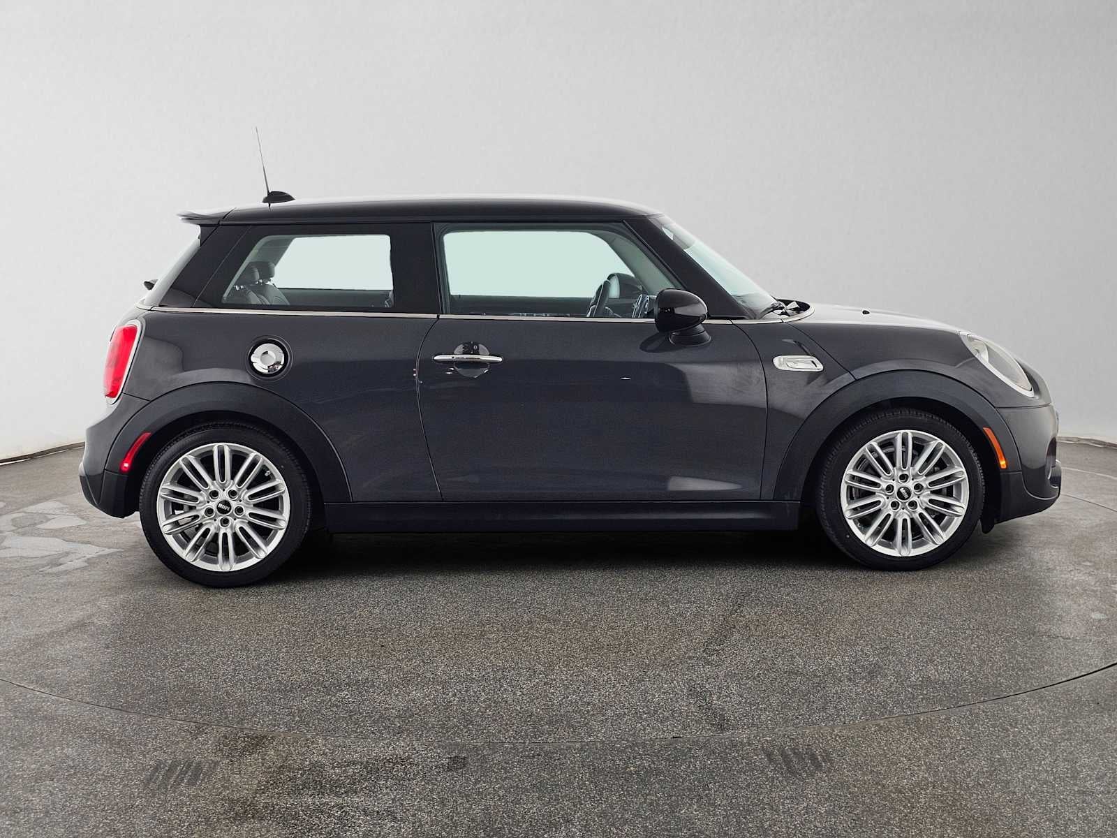Used 2014 MINI Cooper S with VIN WMWXM7C54ET926424 for sale in Thousand Oaks, CA