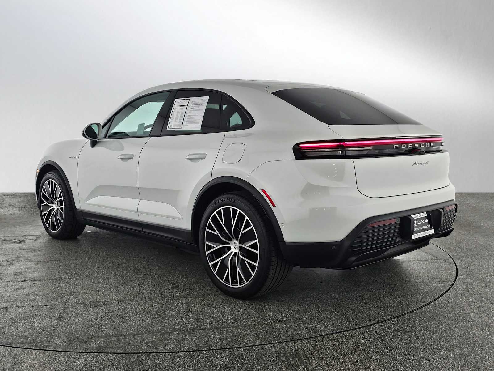 2024 Porsche Macan Electric 4