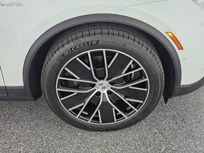 2024 Porsche Macan Electric 4