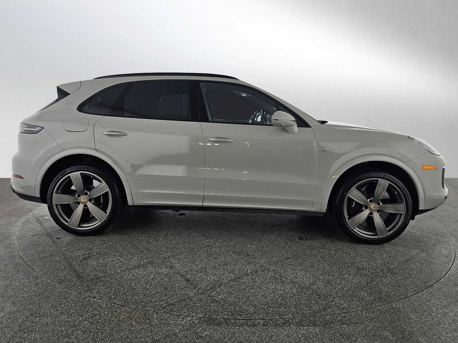 Used 2022 Porsche Cayenne Turbo S E-Hybrid with VIN WP1AH2AY9NDA46065 for sale in Thousand Oaks, CA
