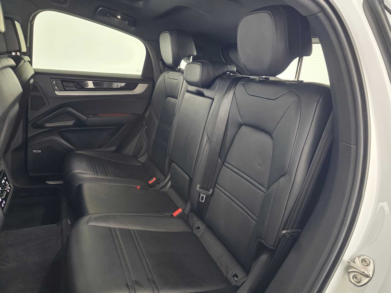 2024 Porsche Cayenne S