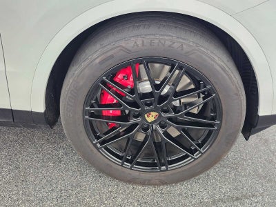 2024 Porsche Cayenne S