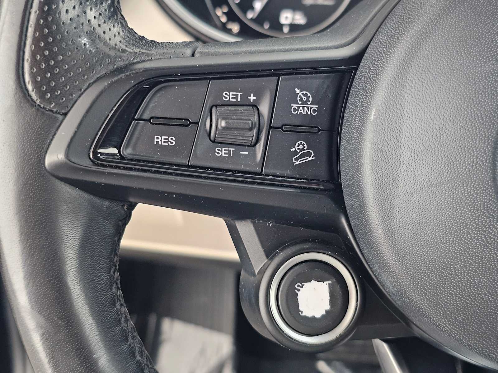 2020 Alfa Romeo Stelvio RWD
