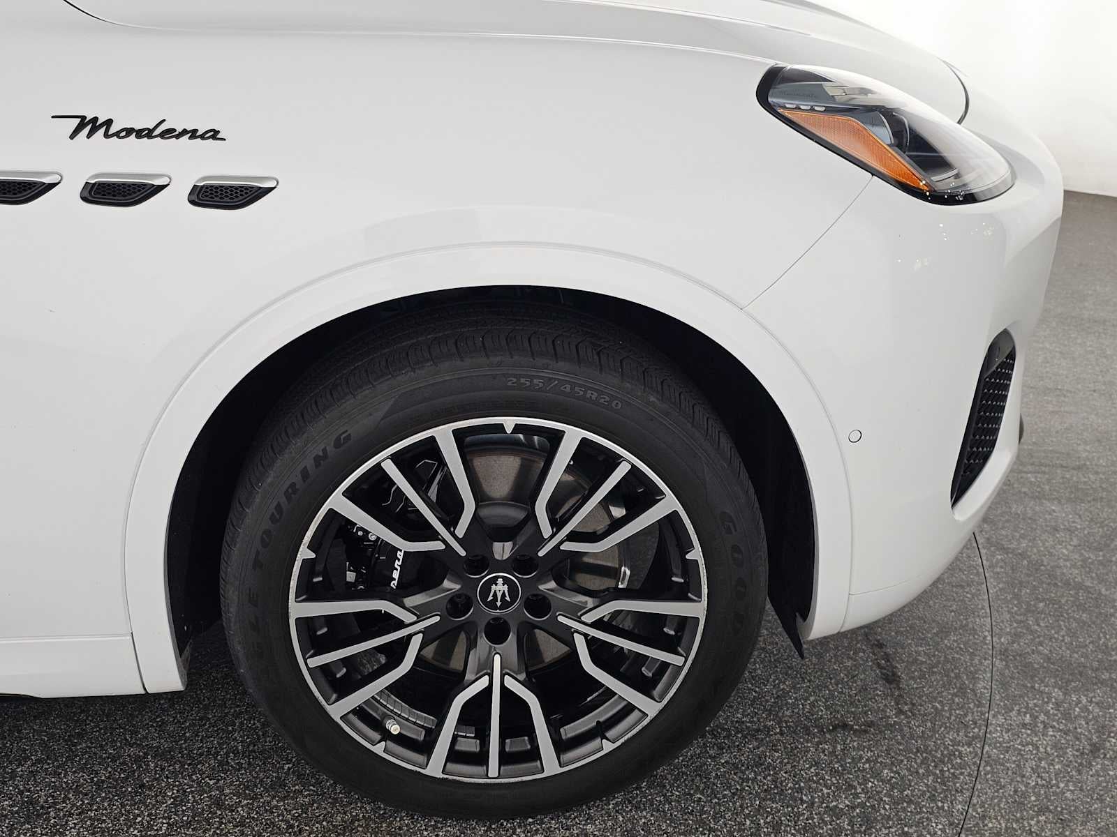 2023 Maserati Grecale Modena