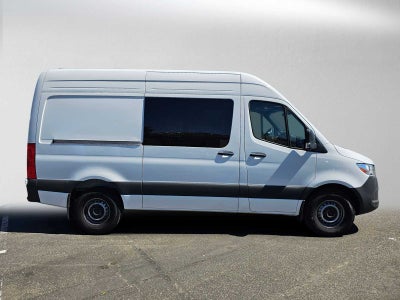 2026 Mercedes-Benz Sprinter 2500 Standard Roof I4 Diesel 144 RWD