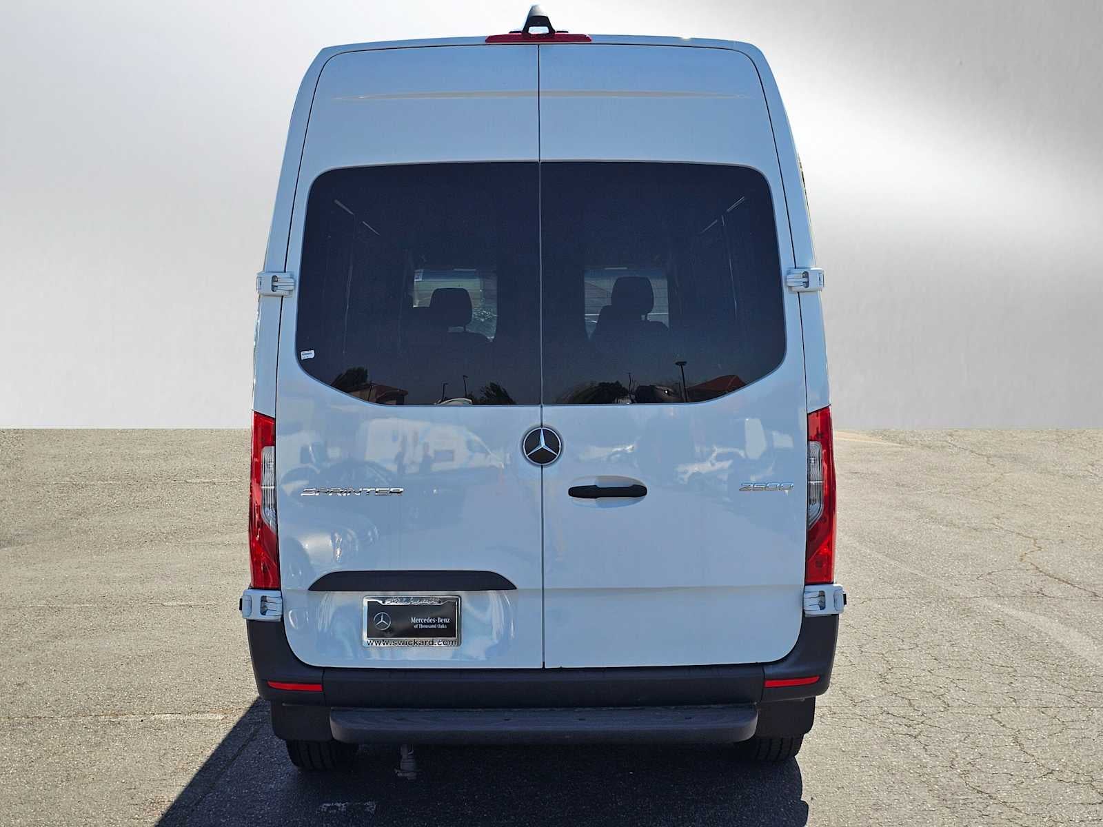 2025 Mercedes-Benz Sprinter 2500 Standard Roof I4 Diesel HO 144 RWD