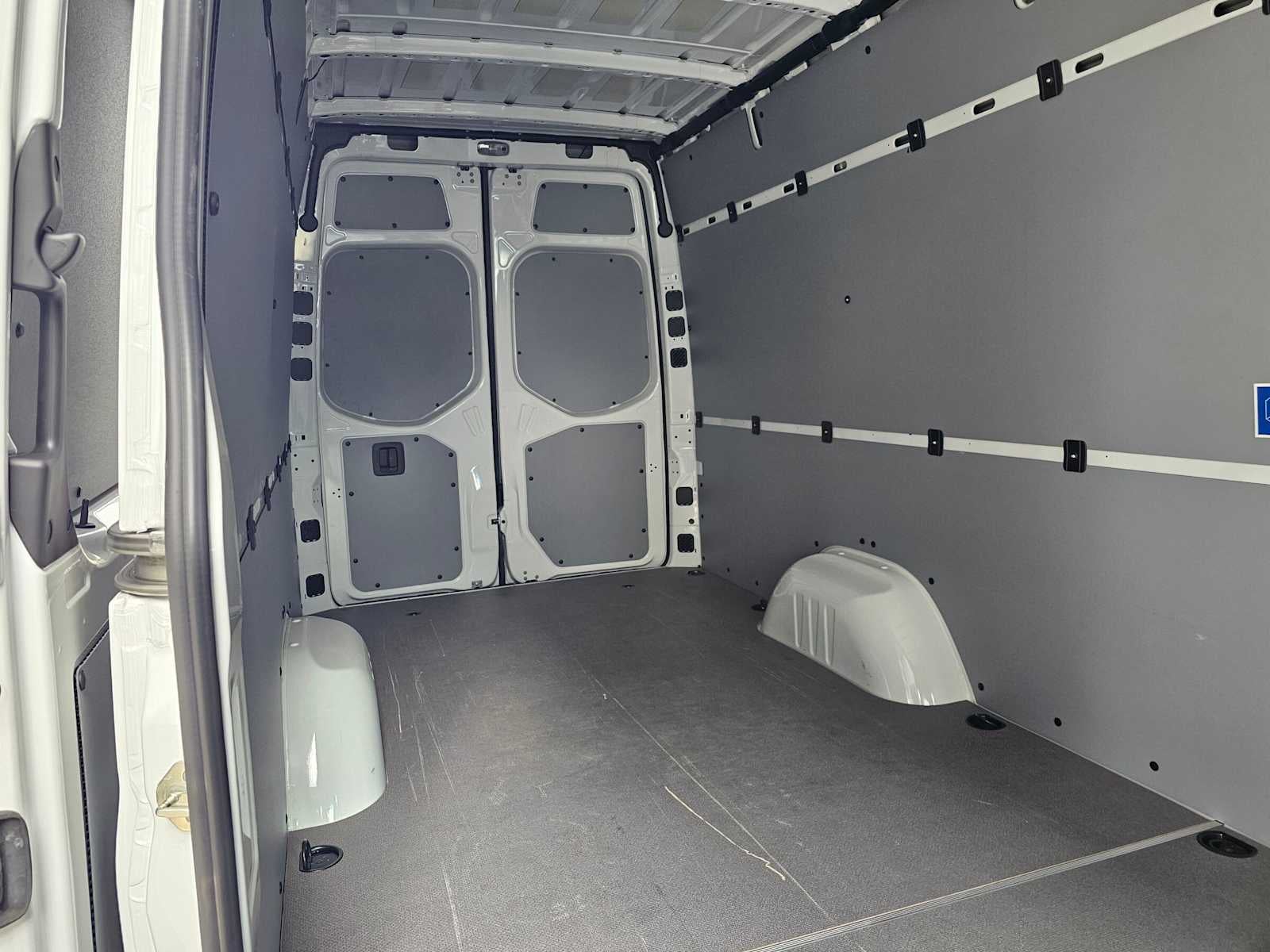 2021 Mercedes-Benz Sprinter Cargo Van 2500 High Roof V6 170 RWD