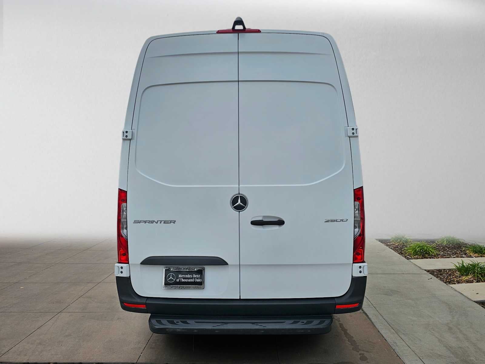 2021 Mercedes-Benz Sprinter Cargo Van 2500 High Roof V6 170 RWD