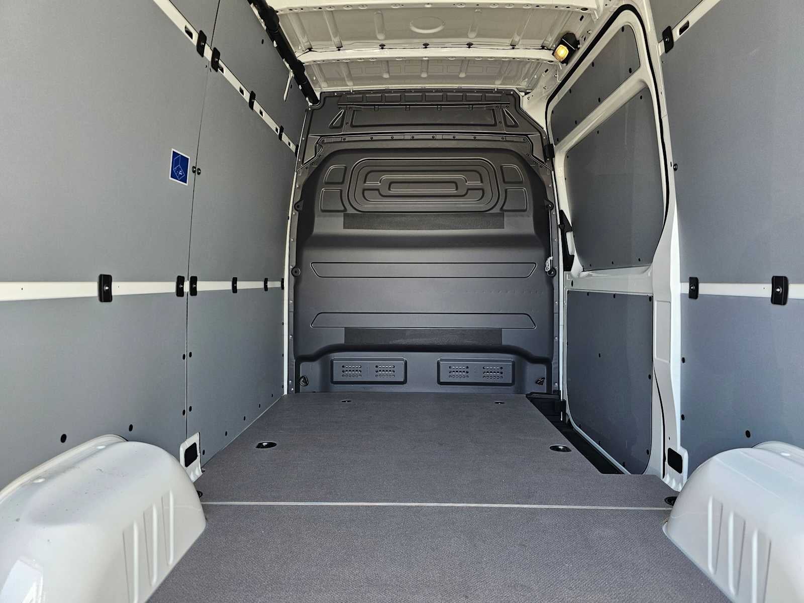 2026 Mercedes-Benz Sprinter 2500 Standard Roof I4 Diesel 144 RWD