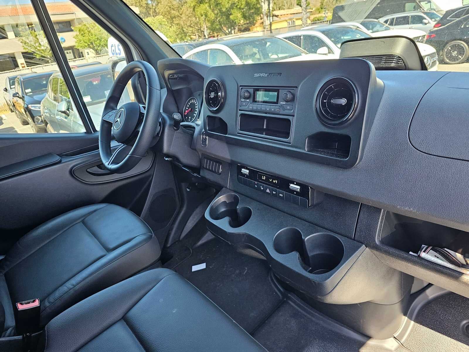 2026 Mercedes-Benz Sprinter 2500 Standard Roof I4 Diesel 144 RWD
