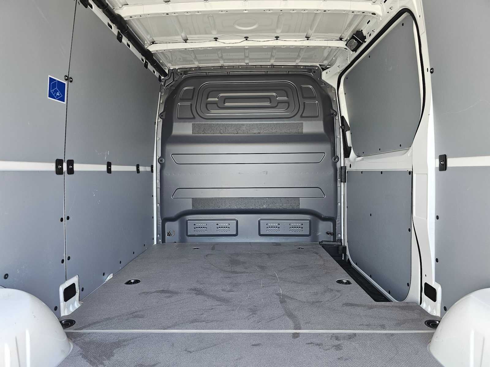 2026 Mercedes-Benz Sprinter 2500 Standard Roof I4 Diesel 144 RWD