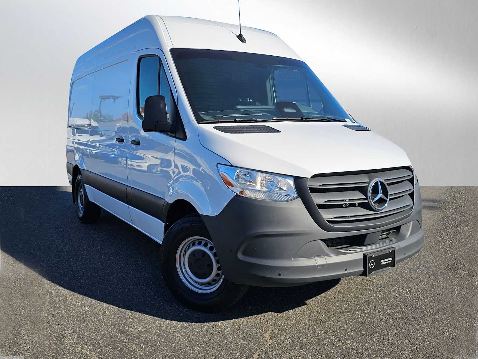 2025 Mercedes-Benz Sprinter Cargo Van 2500 Standard Roof I4 Diesel 144" RWD