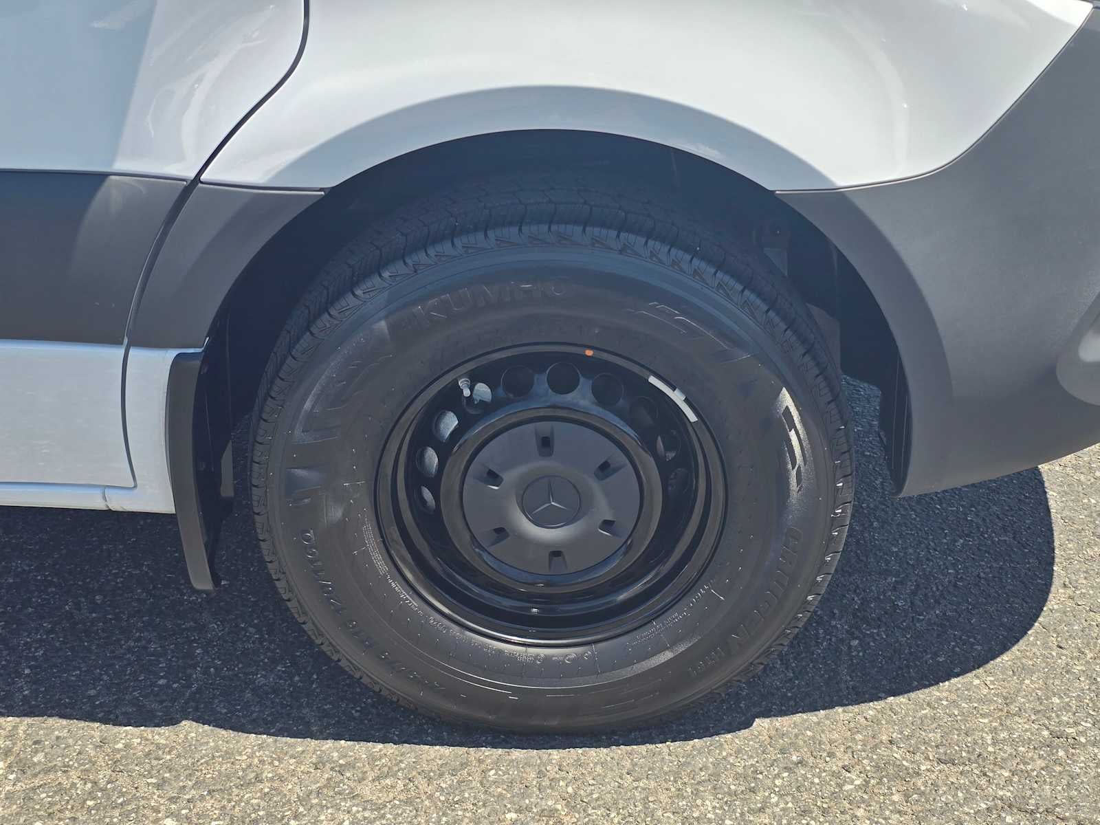 2025 Mercedes-Benz Sprinter Cargo Van 2500 Standard Roof I4 Diesel HO 144" RWD