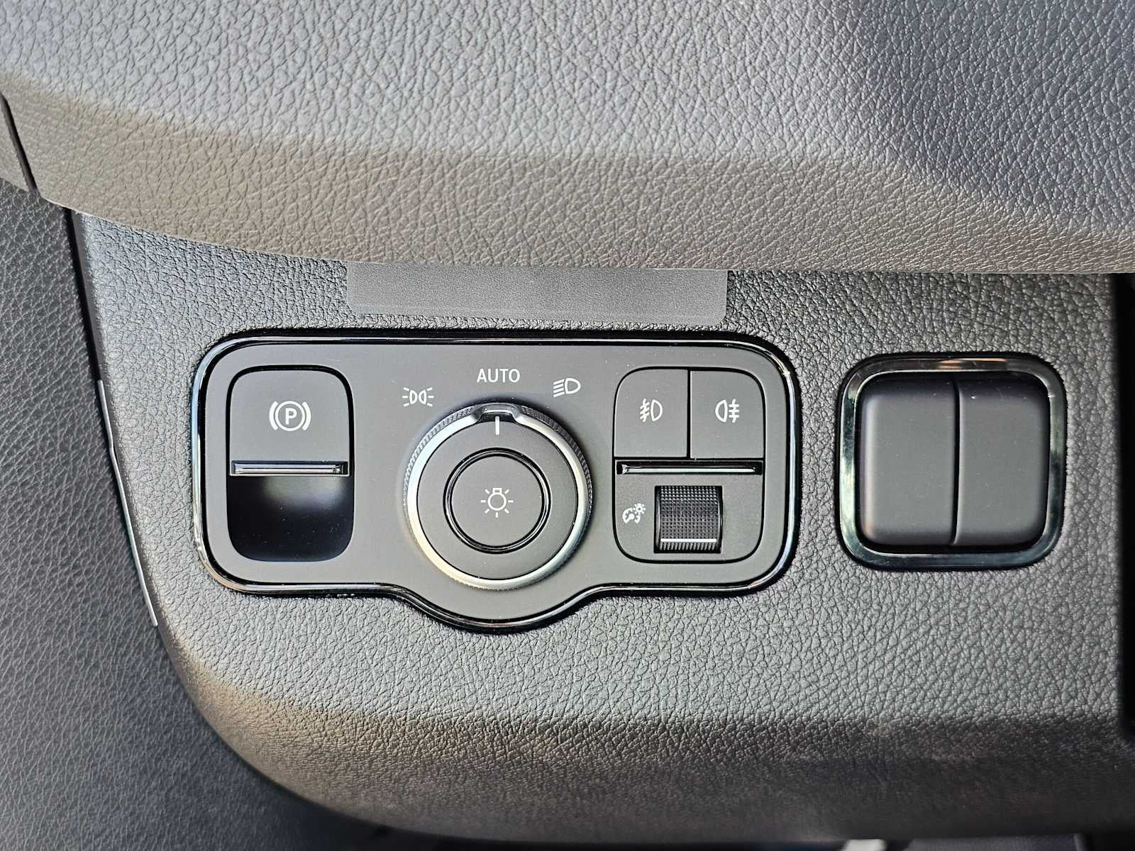 2024 Mercedes-Benz Sprinter Cargo Van 2500 Standard Roof I4 Diesel HO 144 AWD