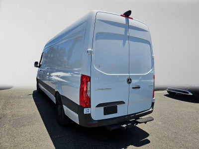 2025 Mercedes-Benz Sprinter Cargo Van 2500 High Roof I4 Diesel HO 170 RWD