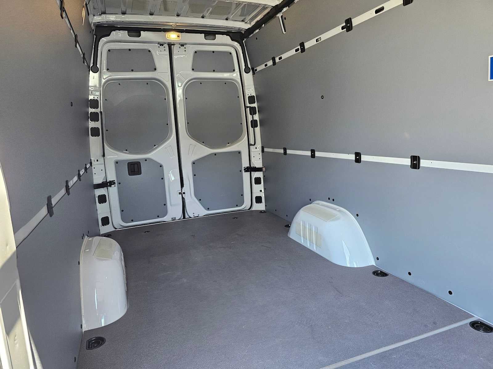 2026 Mercedes-Benz Sprinter 2500 High Roof I4 Diesel HO 170 RWD