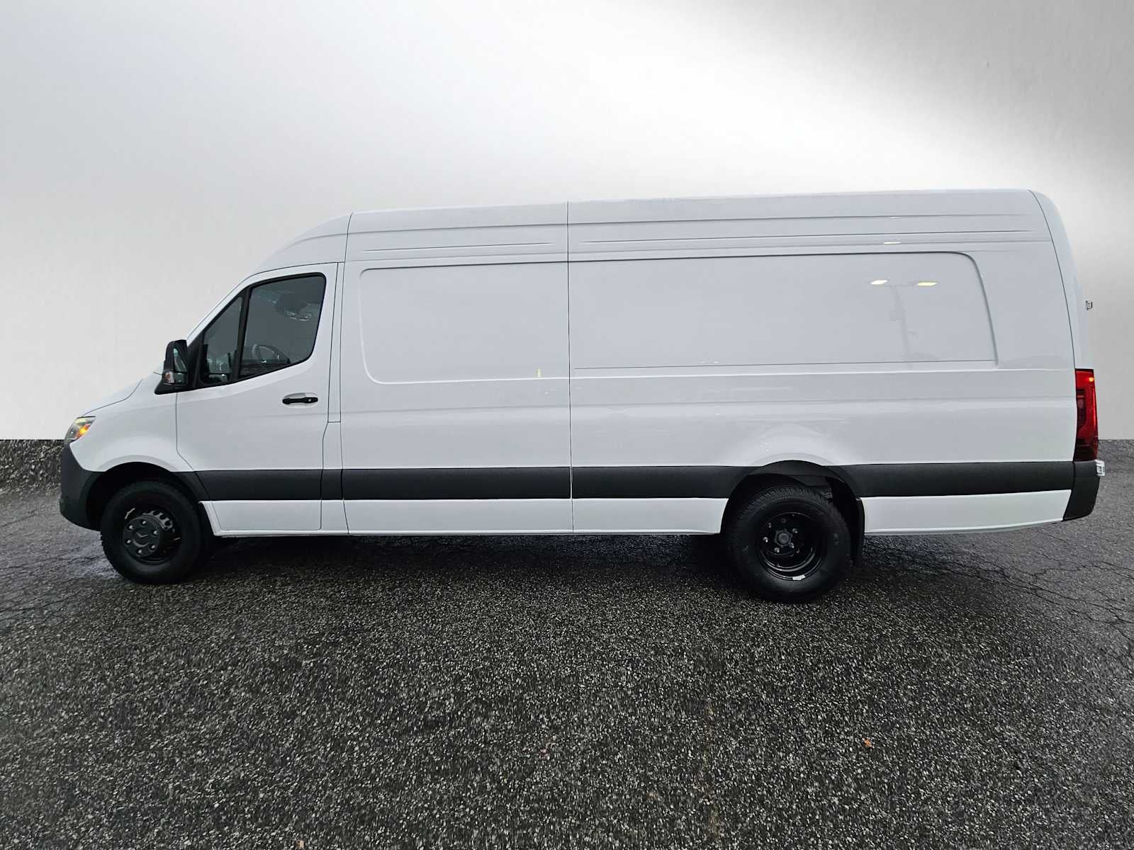 2025 Mercedes-Benz Sprinter Cargo Van 3500 High Roof I4 Diesel HO 170" Extended RWD