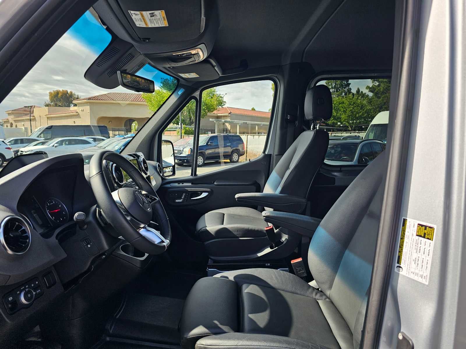 2025 Mercedes-Benz Sprinter Passenger Van 2500 Standard Roof I4 Diesel 144 RWD