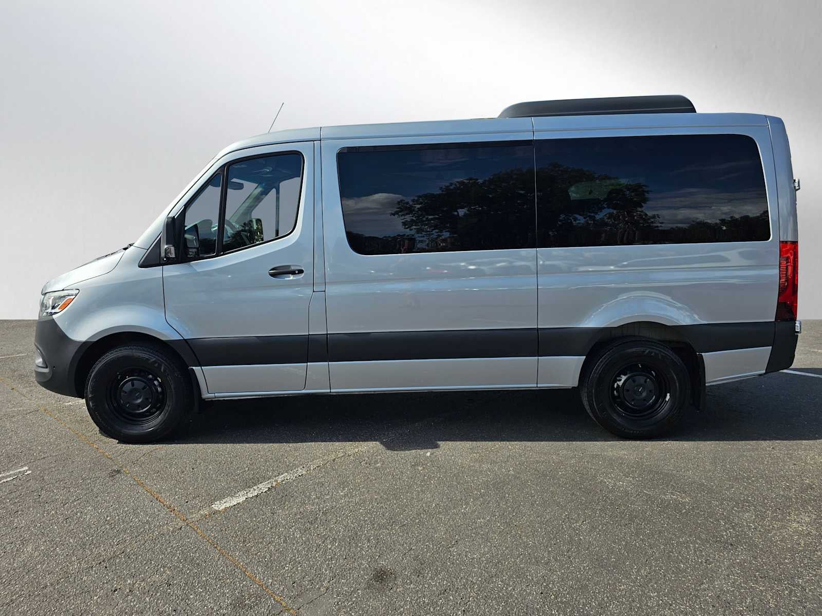 2025 Mercedes-Benz Sprinter Passenger Van 2500 Standard Roof I4 Diesel 144 RWD